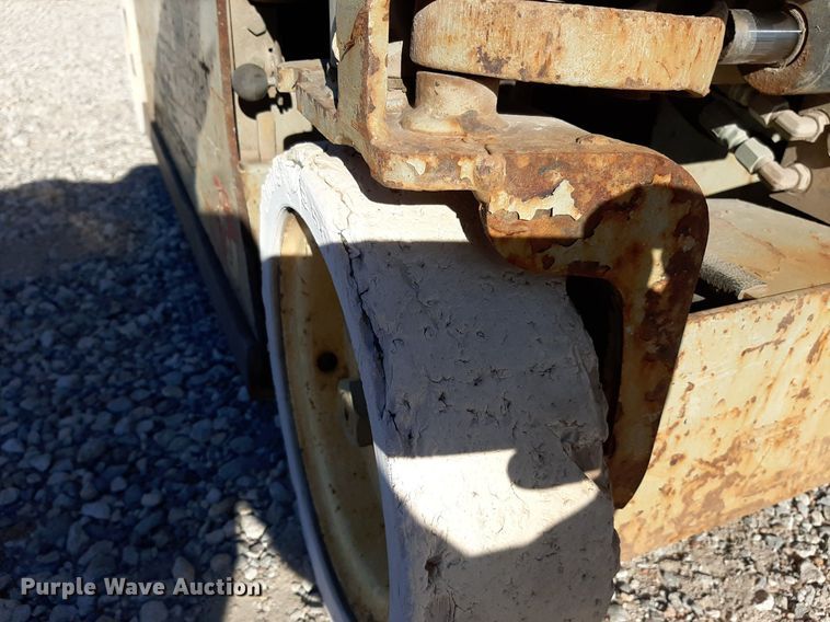 image for item KD9157 Skyjack 3219  scissor lift