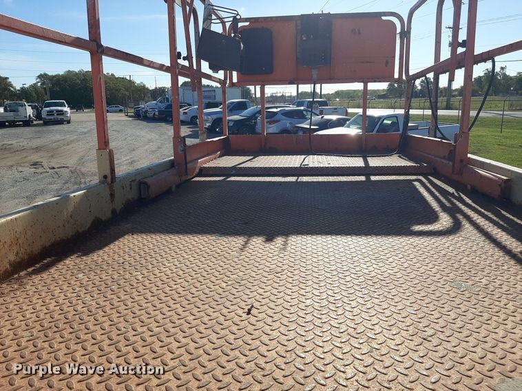 image for item KD9158 JLG 400CRT  scissor lift