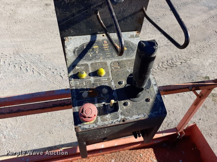 image for item KD9158 JLG 400CRT  scissor lift