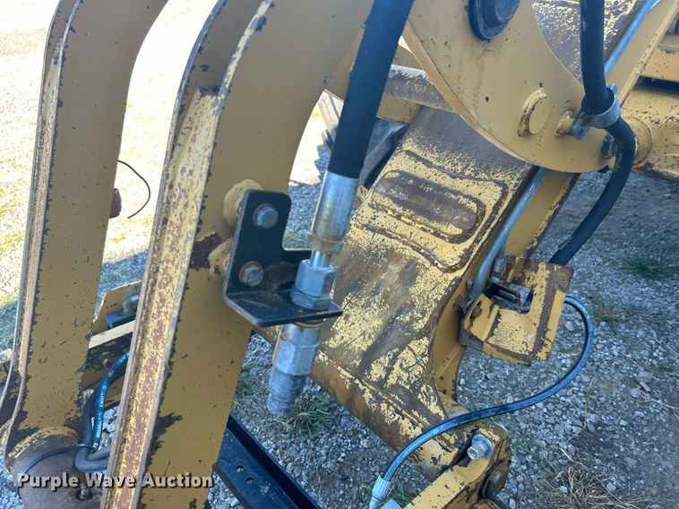 image for item KH9549 2005 Caterpillar 906  wheel loader