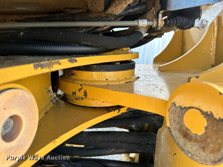 image for item KH9549 2005 Caterpillar 906  wheel loader