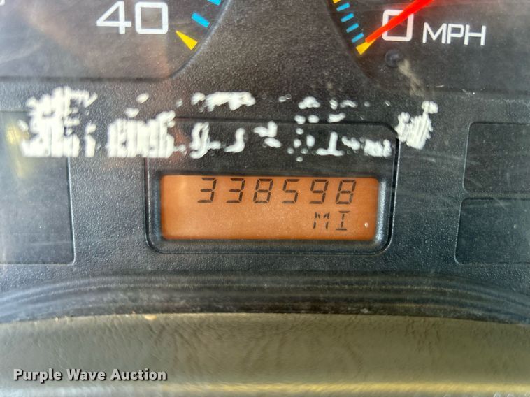 image for item KH9550 2004 International 7600  dump truck