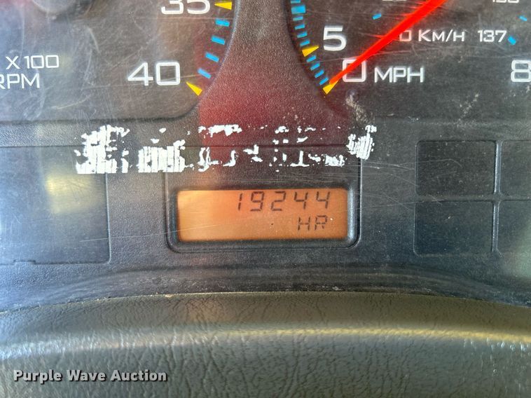 image for item KH9550 2004 International 7600  dump truck