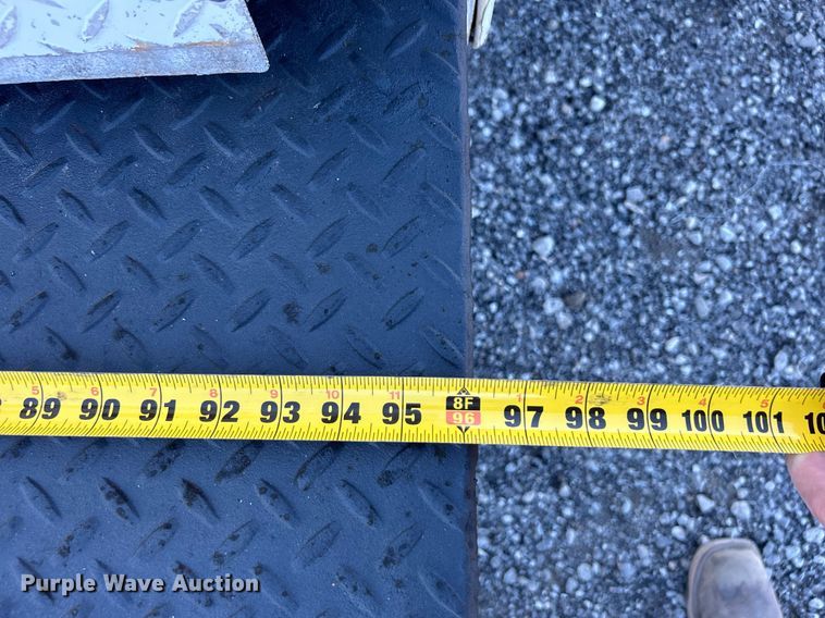 image for item KH9551 1994 Kenworth T800  utility / service truck