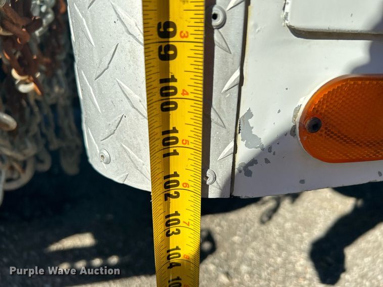 image for item KH9551 1994 Kenworth T800  utility / service truck