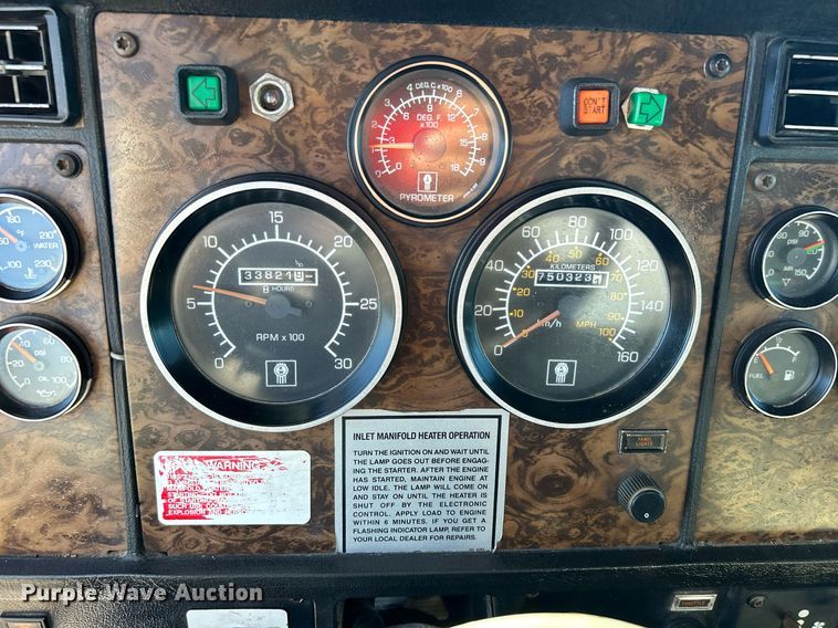 image for item KH9551 1994 Kenworth T800  utility / service truck