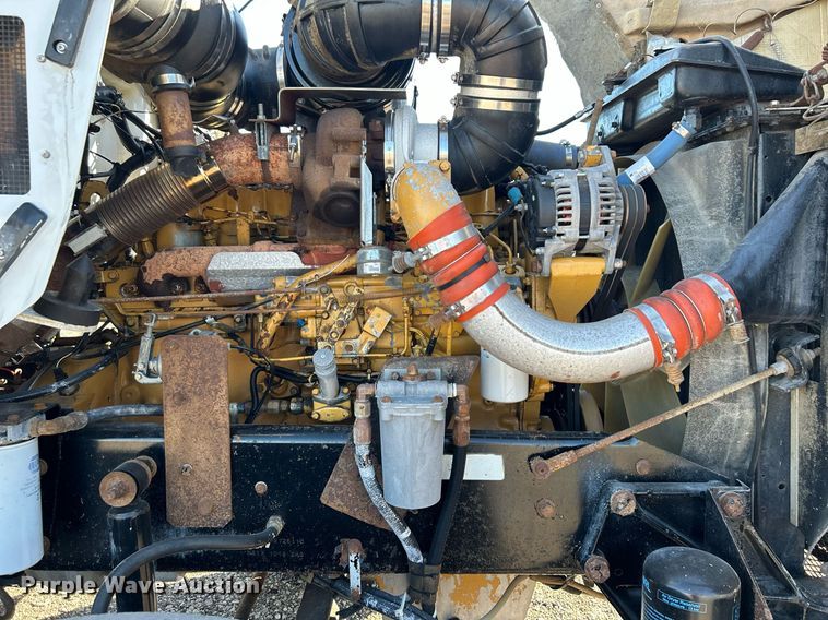 image for item KH9551 1994 Kenworth T800  utility / service truck