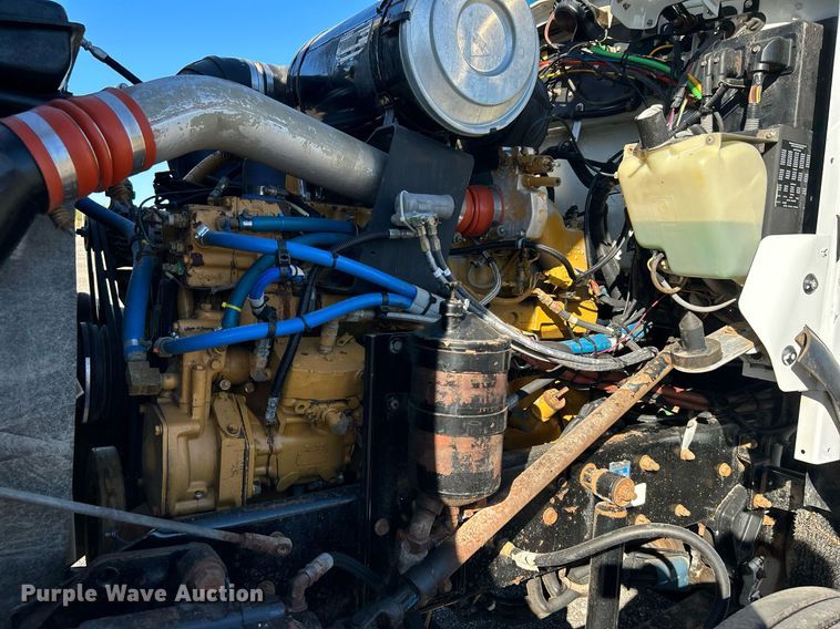 image for item KH9551 1994 Kenworth T800  utility / service truck