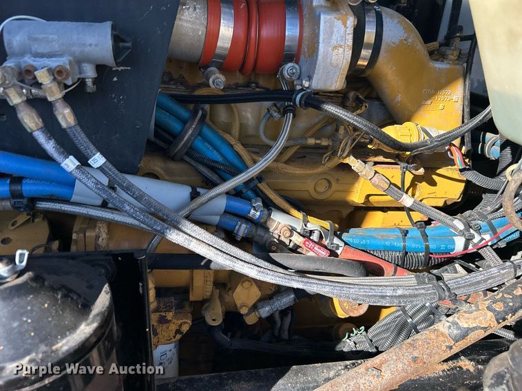 image for item KH9551 1994 Kenworth T800  utility / service truck