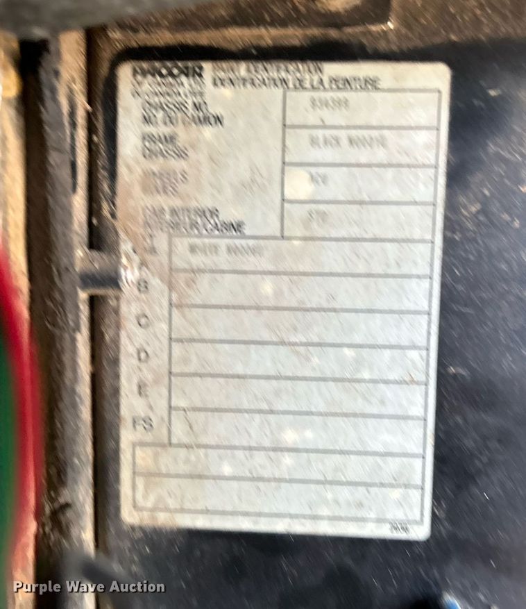 image for item KH9551 1994 Kenworth T800  utility / service truck