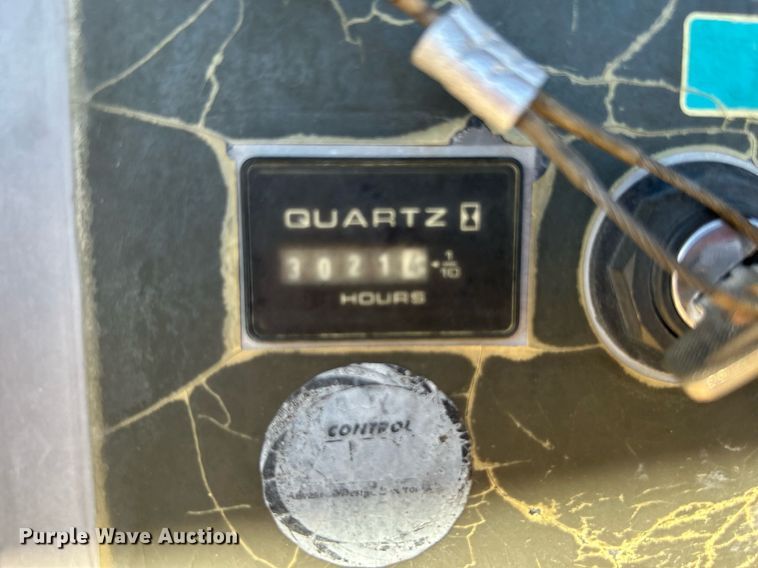 image for item KH9552 2004 JLG 660SJ  boom lift