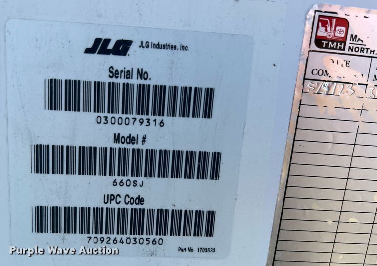 image for item KH9552 2004 JLG 660SJ  boom lift