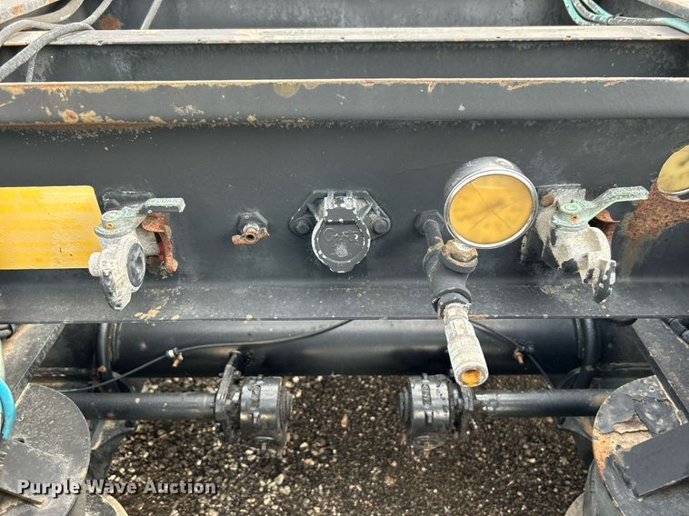 image for item KH9555 1999 Trail King  lowboy equipment trailer