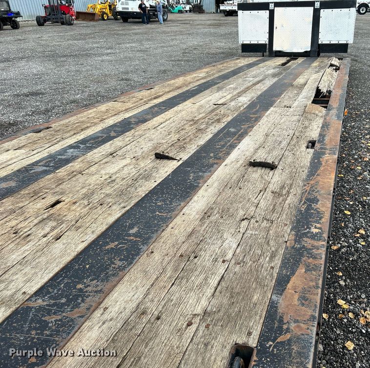 image for item KH9555 1999 Trail King  lowboy equipment trailer