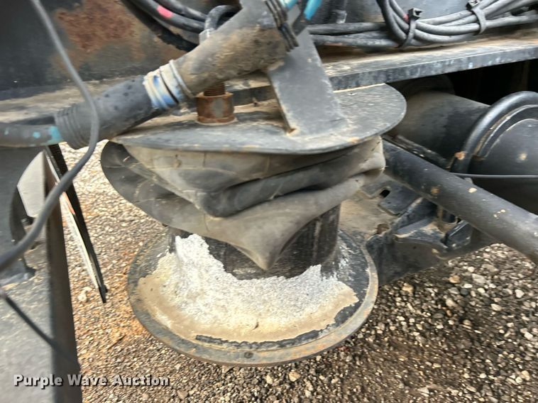 image for item KH9555 1999 Trail King  lowboy equipment trailer