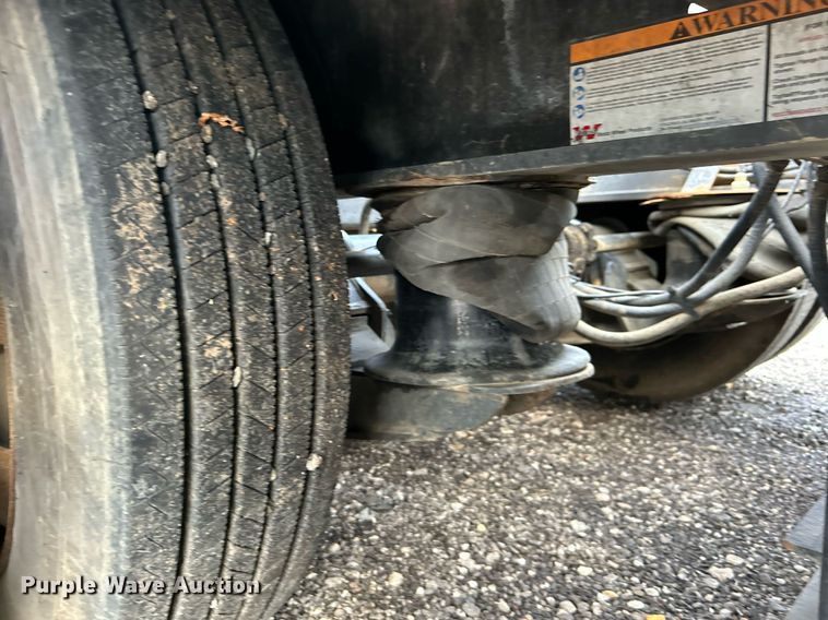 image for item KH9555 1999 Trail King  lowboy equipment trailer