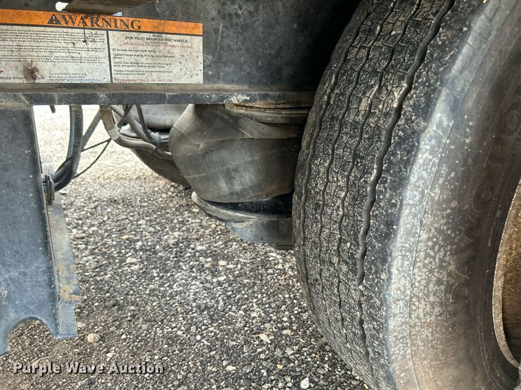 image for item KH9555 1999 Trail King  lowboy equipment trailer