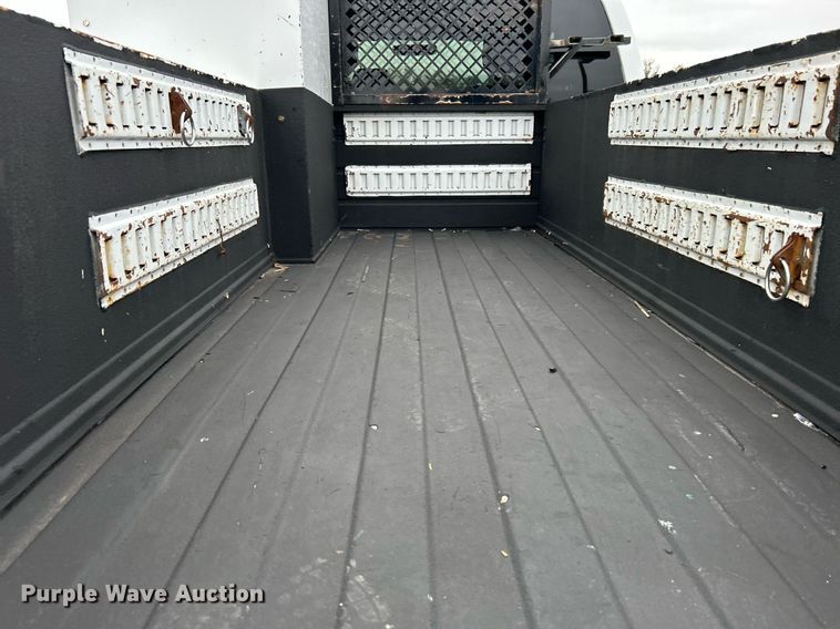 image for item KH9561 2012 Ford F350 XLT Super Duty  SuperCab utility bed pickup truck