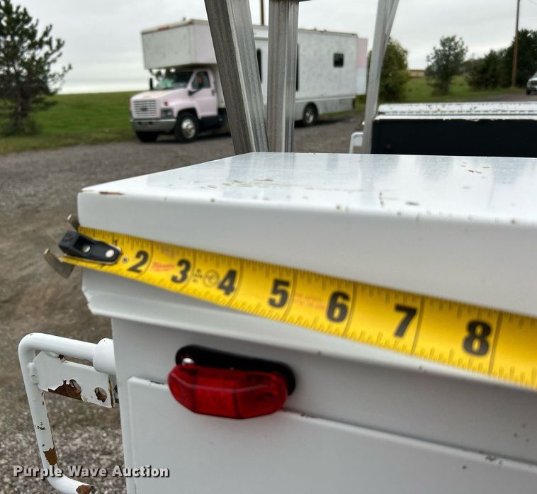 image for item KH9561 2012 Ford F350 XLT Super Duty  SuperCab utility bed pickup truck