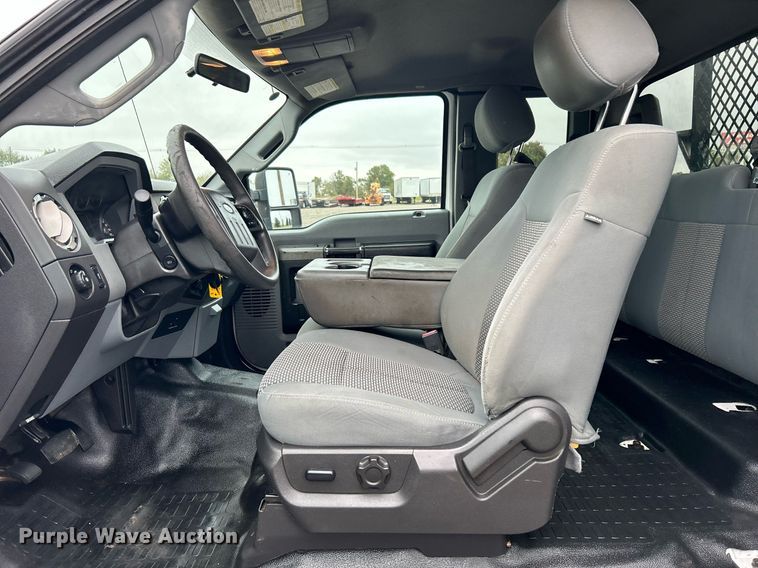 image for item KH9561 2012 Ford F350 XLT Super Duty  SuperCab utility bed pickup truck