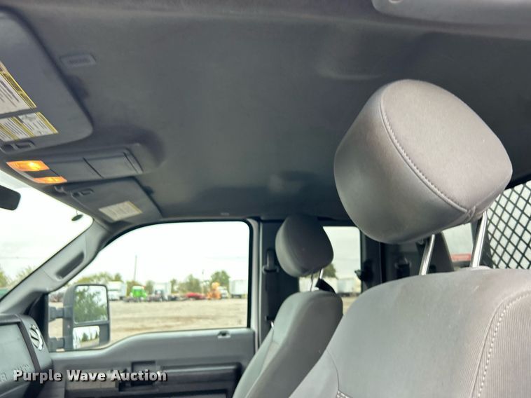 image for item KH9561 2012 Ford F350 XLT Super Duty  SuperCab utility bed pickup truck