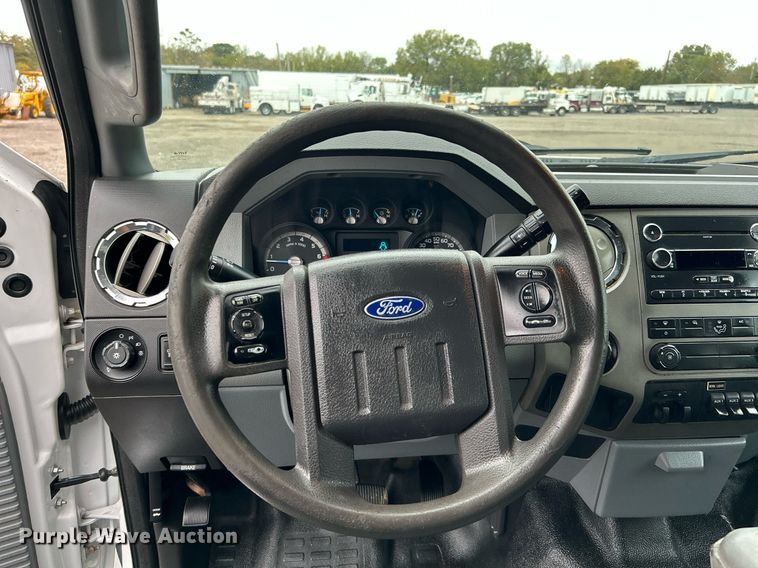 image for item KH9561 2012 Ford F350 XLT Super Duty  SuperCab utility bed pickup truck