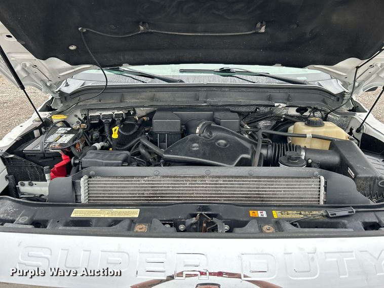 image for item KH9561 2012 Ford F350 XLT Super Duty  SuperCab utility bed pickup truck