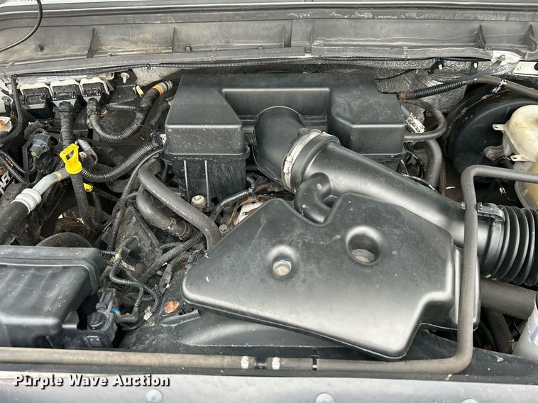 image for item KH9561 2012 Ford F350 XLT Super Duty  SuperCab utility bed pickup truck