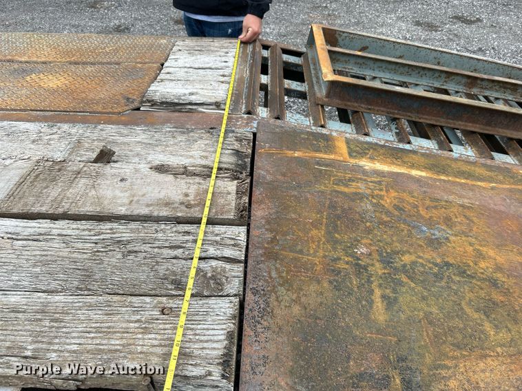 image for item KH9563 2006 Interstate Trailer  equipment trailer