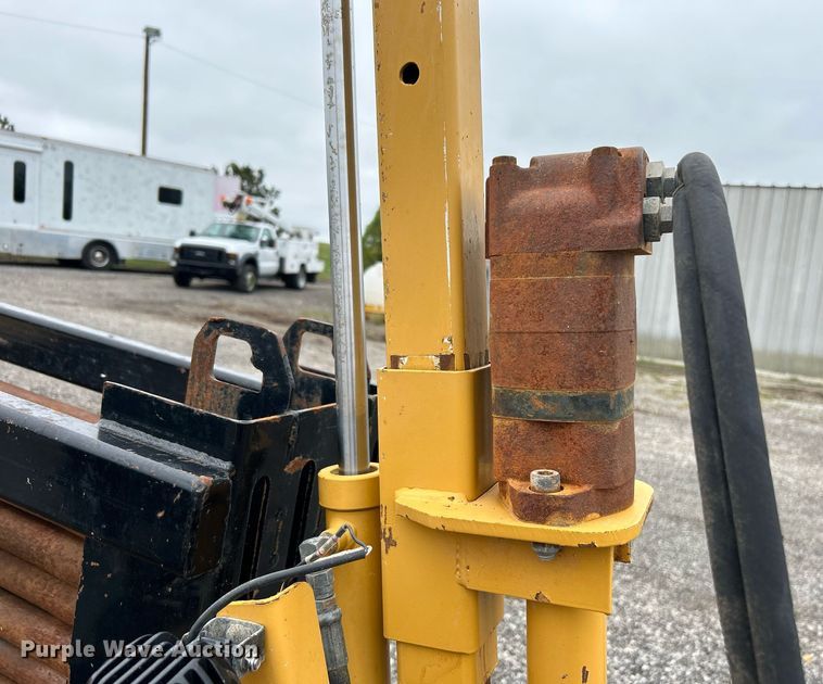 image for item KH9564 2000 Vermeer Navigator D10x15  directional boring unit