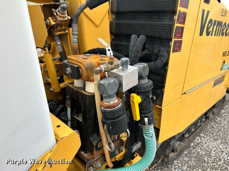 image for item KH9564 2000 Vermeer Navigator D10x15  directional boring unit