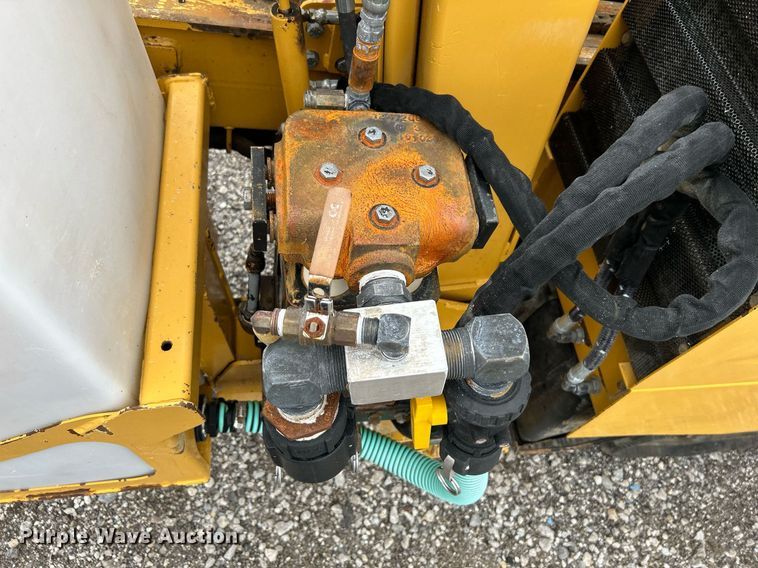 image for item KH9564 2000 Vermeer Navigator D10x15  directional boring unit