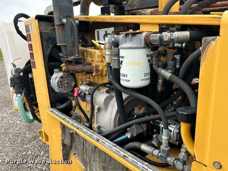 image for item KH9564 2000 Vermeer Navigator D10x15  directional boring unit