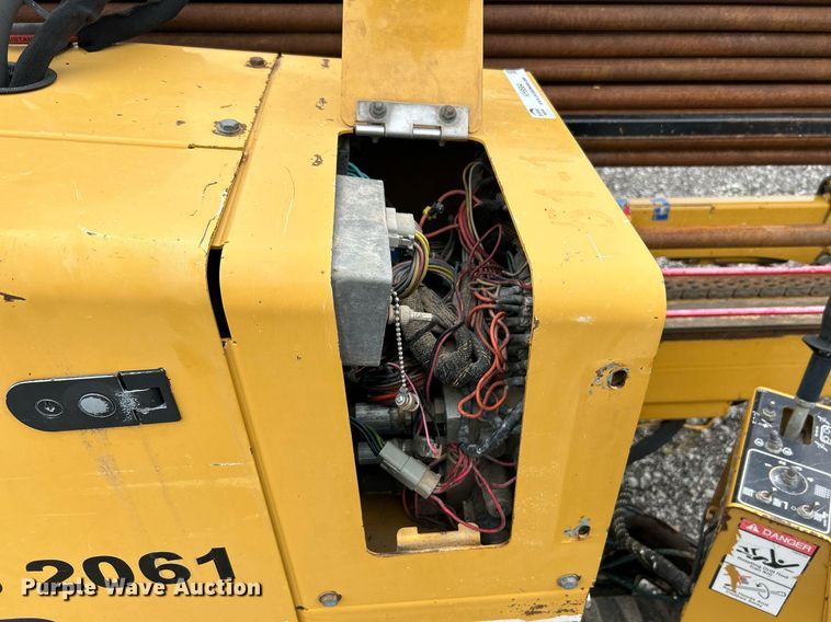 image for item KH9564 2000 Vermeer Navigator D10x15  directional boring unit