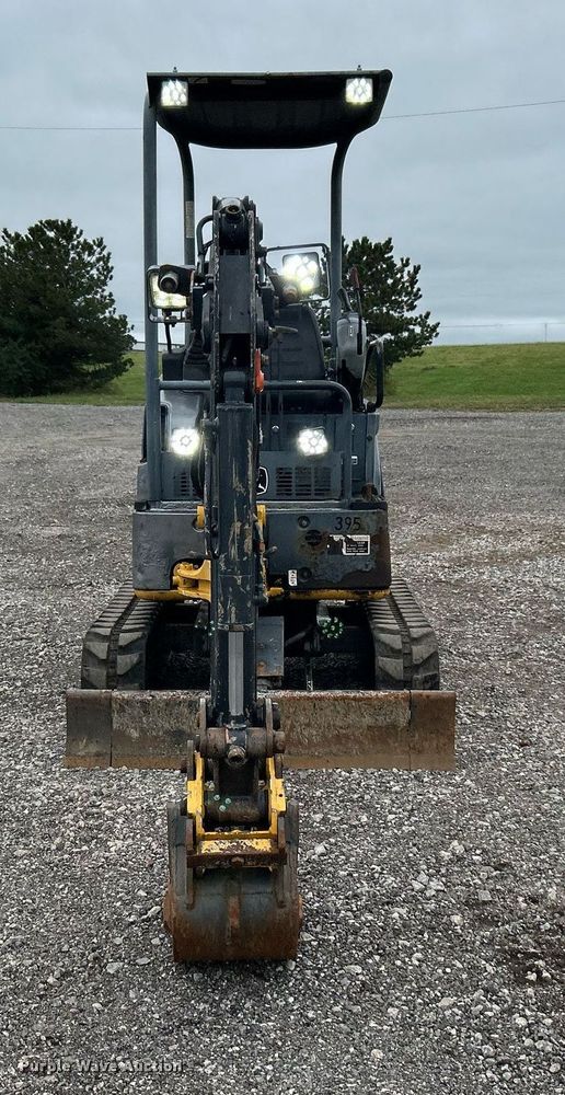 image for item KH9566 2008 John Deere 17D  mini excavator