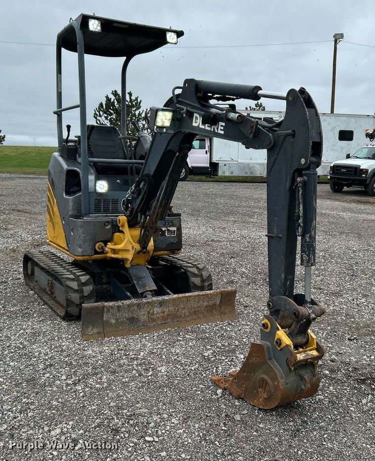 image for item KH9566 2008 John Deere 17D  mini excavator