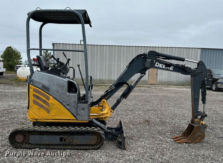 image for item KH9566 2008 John Deere 17D  mini excavator