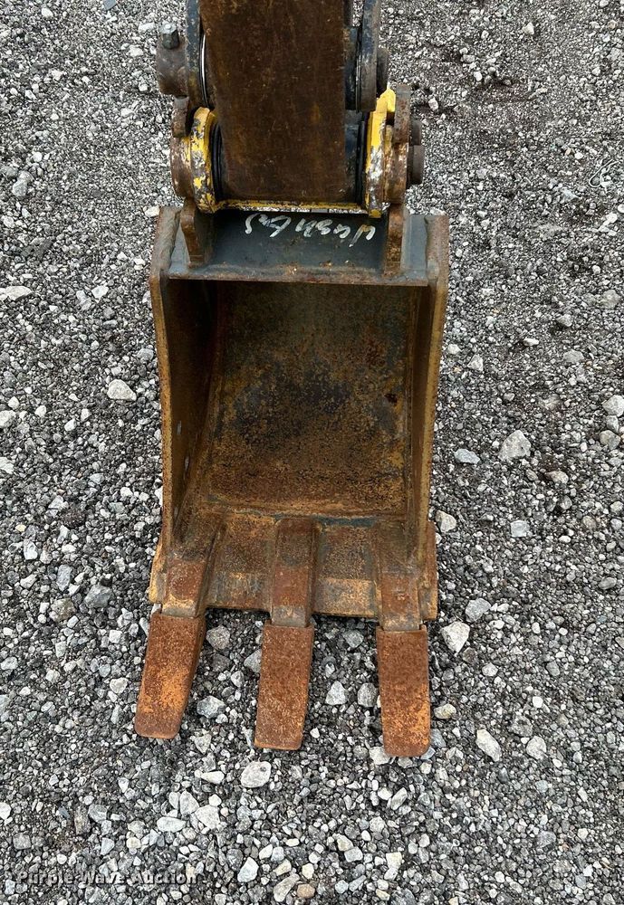 image for item KH9566 2008 John Deere 17D  mini excavator