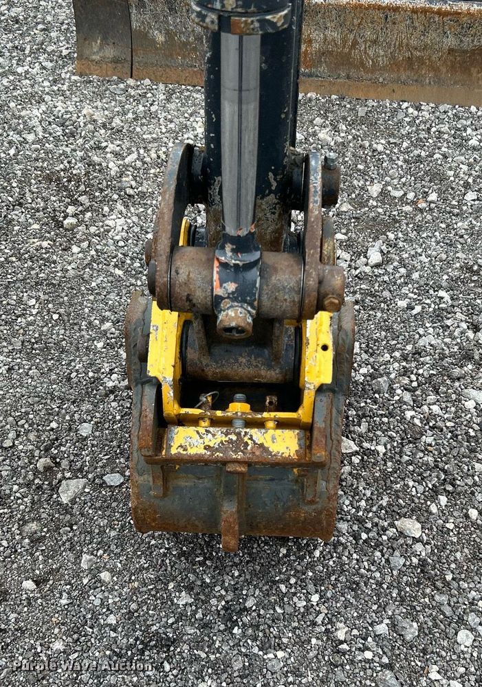 image for item KH9566 2008 John Deere 17D  mini excavator