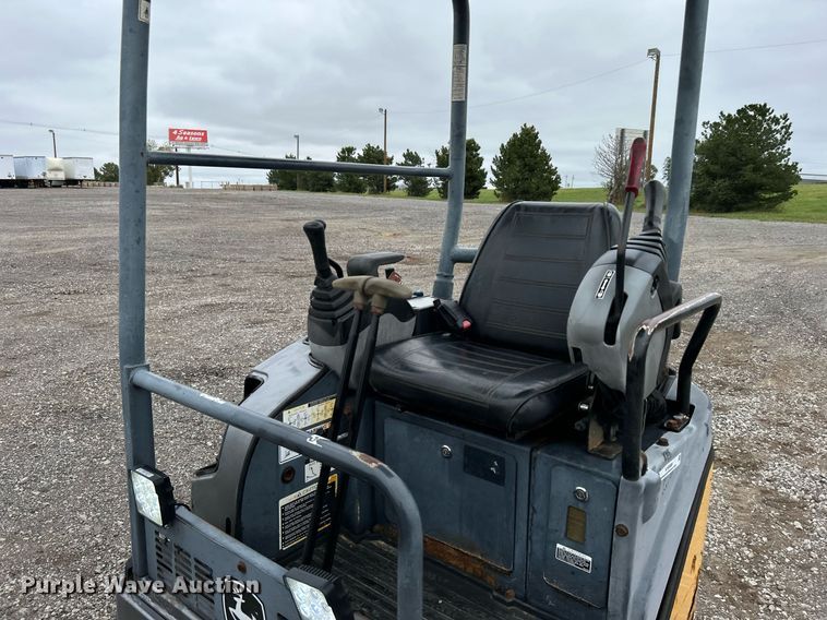 image for item KH9566 2008 John Deere 17D  mini excavator