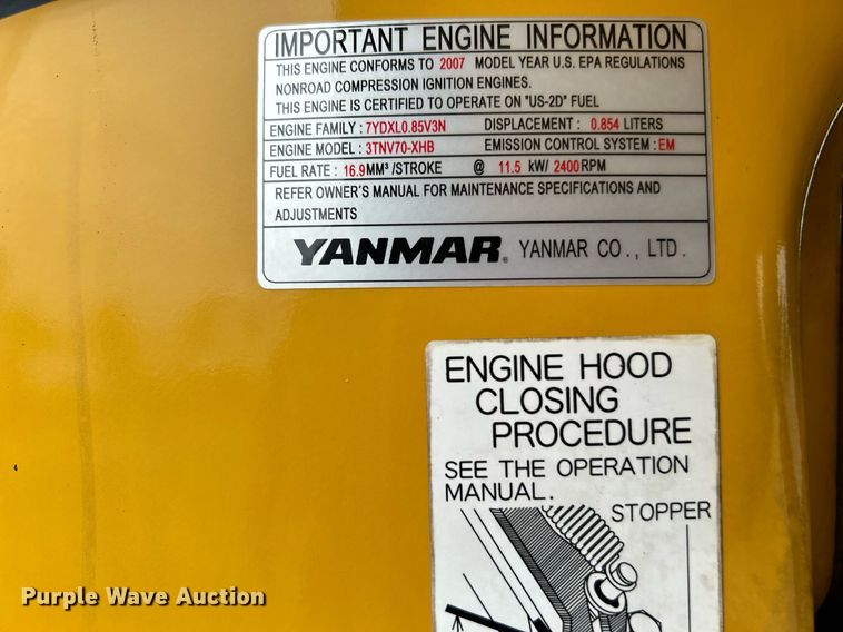 image for item KH9566 2008 John Deere 17D  mini excavator