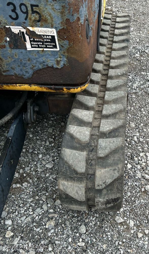 image for item KH9566 2008 John Deere 17D  mini excavator