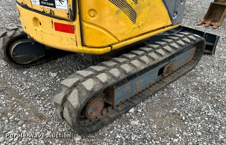 image for item KH9566 2008 John Deere 17D  mini excavator