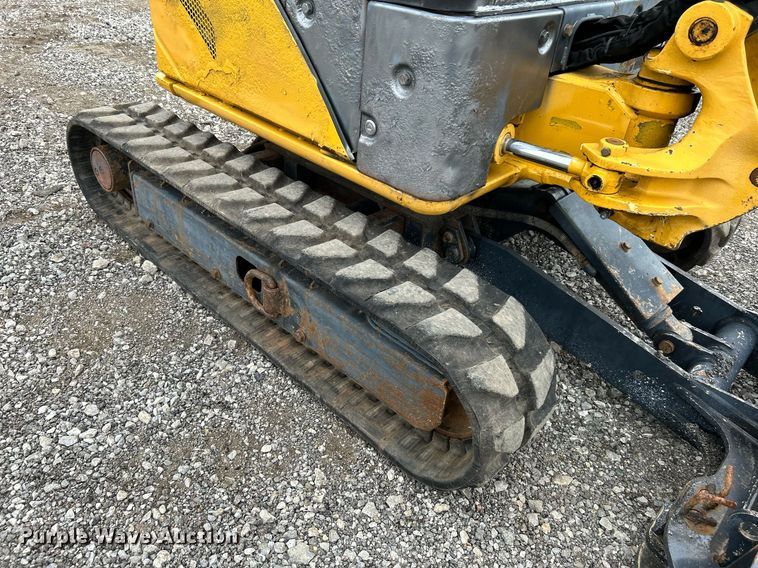 image for item KH9566 2008 John Deere 17D  mini excavator