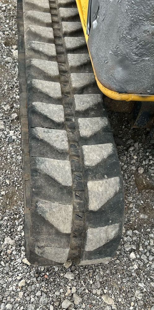 image for item KH9566 2008 John Deere 17D  mini excavator