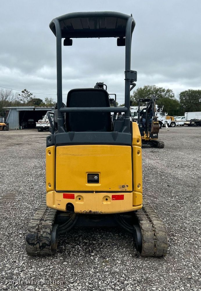 image for item KH9569 2007 John Deere 17D  mini excavator