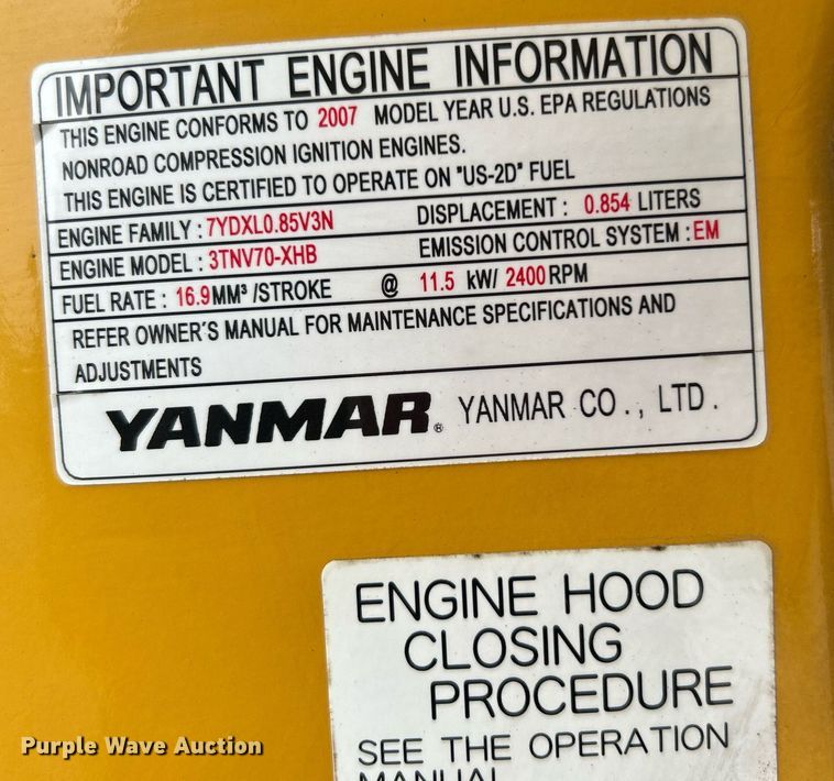 image for item KH9569 2007 John Deere 17D  mini excavator