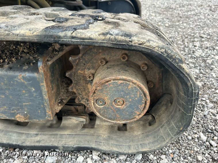 image for item KH9569 2007 John Deere 17D  mini excavator