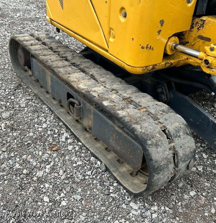 image for item KH9569 2007 John Deere 17D  mini excavator