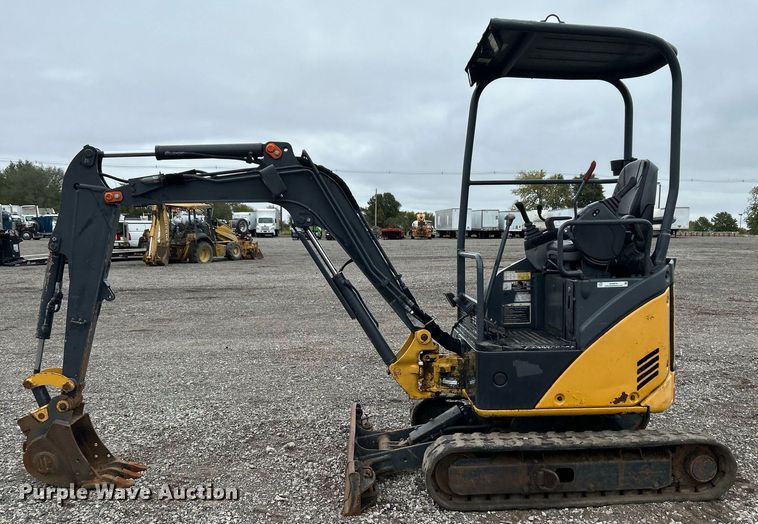 image for item KH9570 2007 John Deere 17D  mini excavator